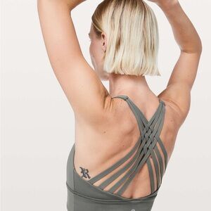 Lululemon sports bra